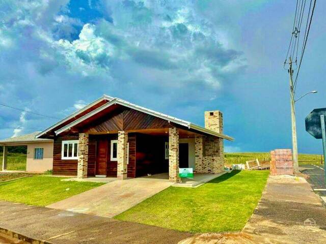 #65 - Casa para Venda em Catanduvas - SC - 2